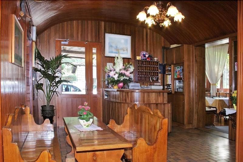Albergo Il Castellino - Lobi