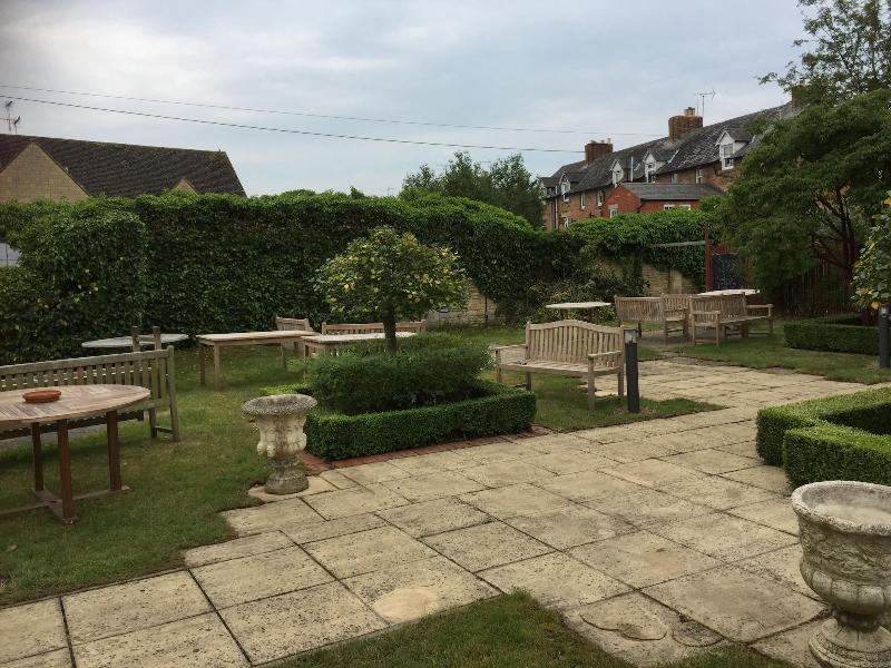 The Bell Inn - Genel