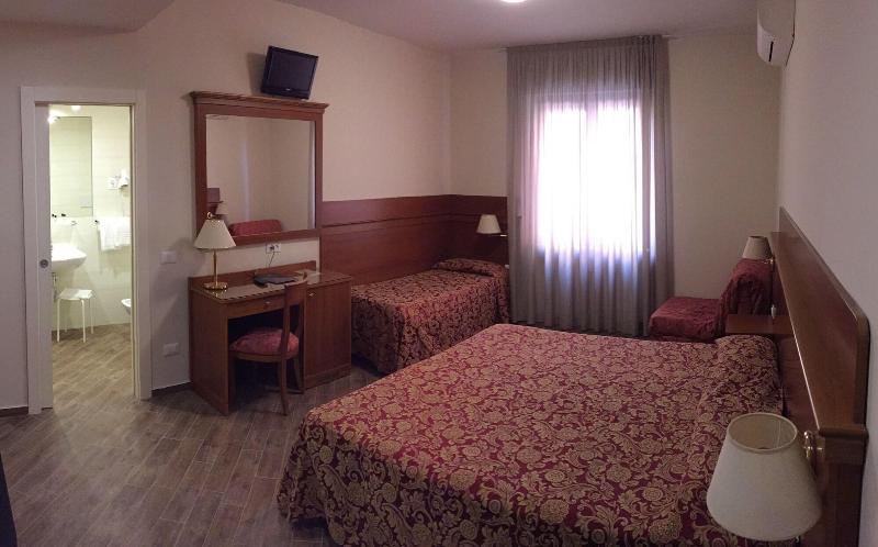 Hotel Excelsior - Oda