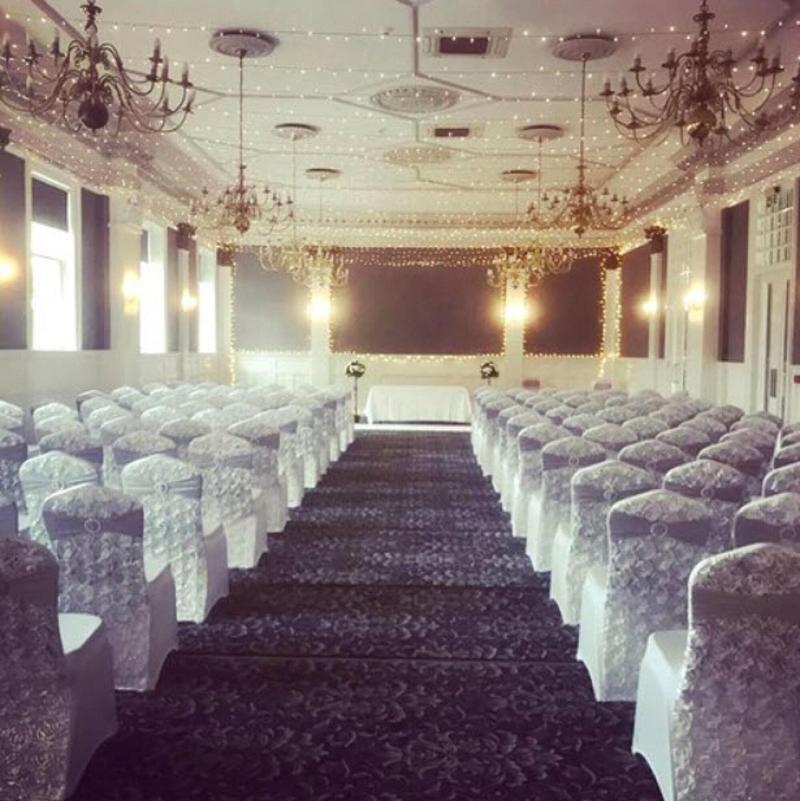 Tontine Hotel - Lobi