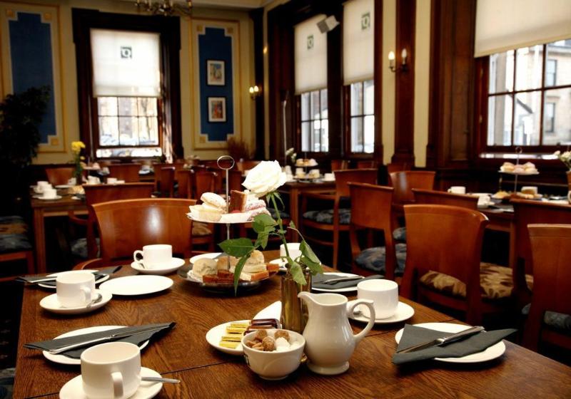 Tontine Hotel - Genel