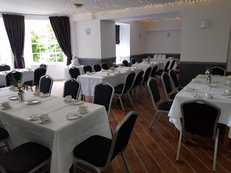 Tontine Hotel - Restoran