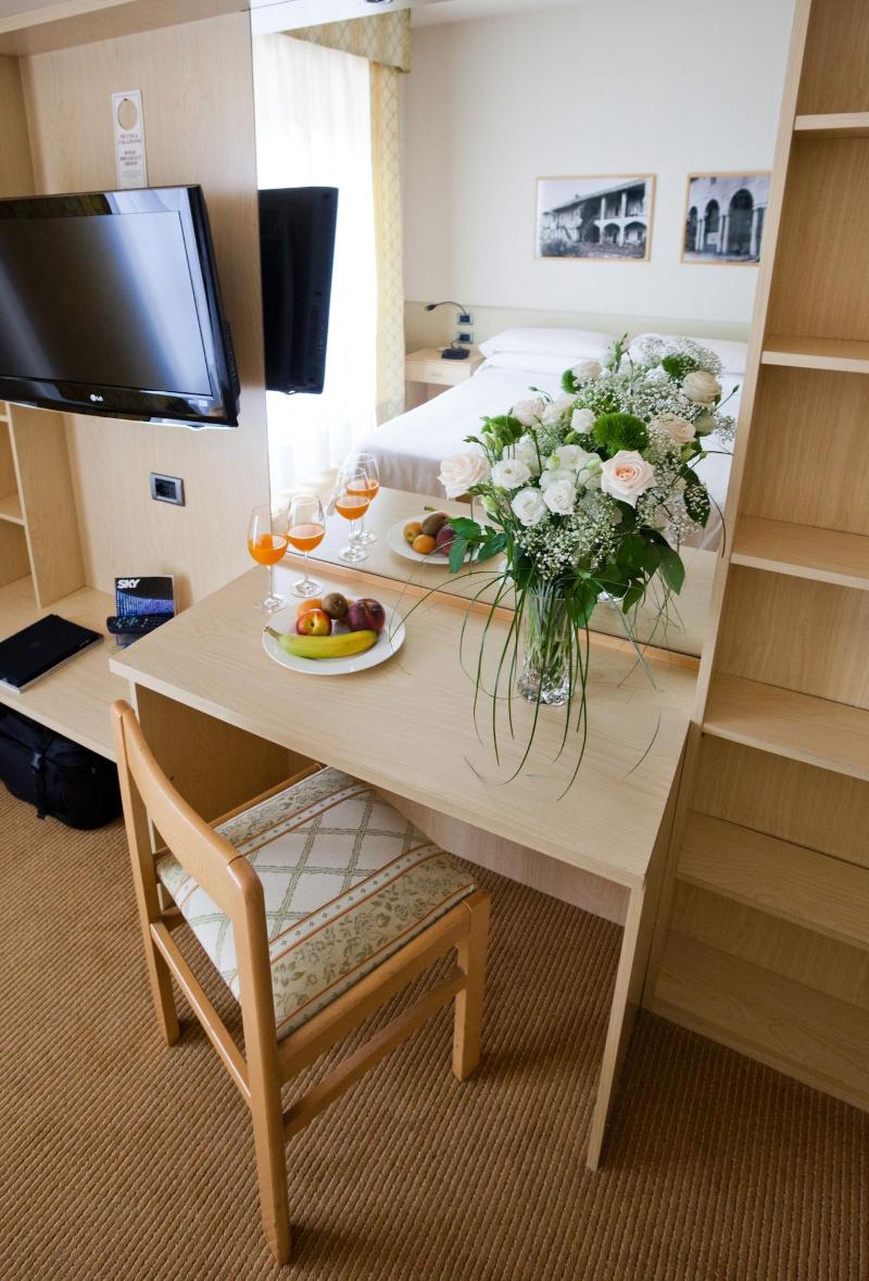 Brianteo Hotel And Restaurant - Oda