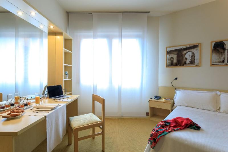 Brianteo Hotel And Restaurant - Oda