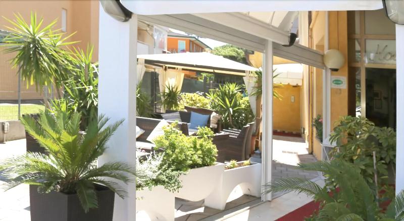 Hotel Berna - Teras