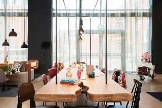 Moxy Chester fotoÄŸrafÄ±