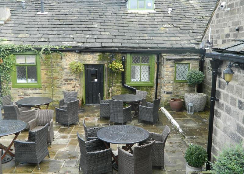 Black Horse Inn - Teras