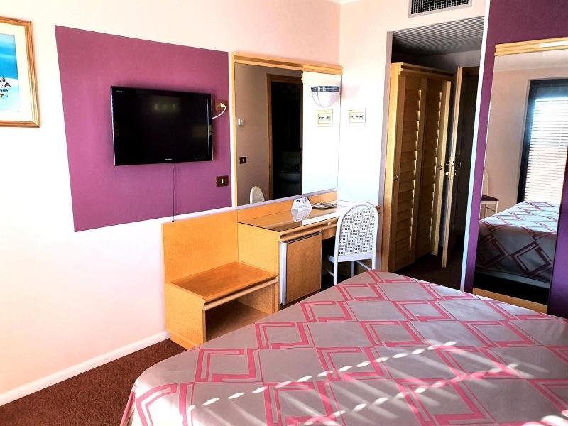 Hotel Antares - Oda