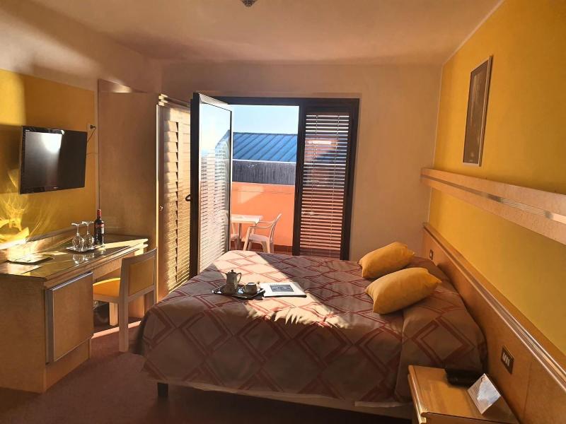 Hotel Antares - Oda