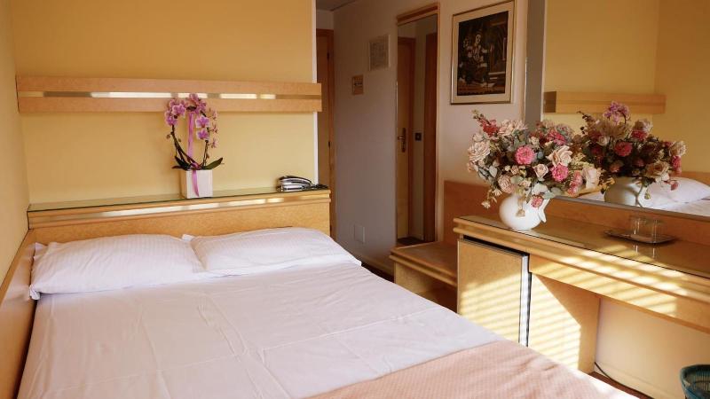 Hotel Antares - Oda