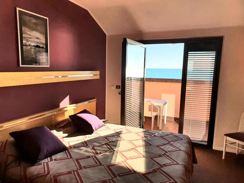 Hotel Antares - Oda
