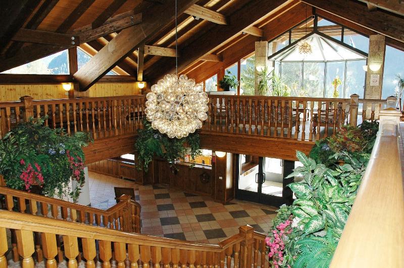 Bella Italia & Efa Village - Genel