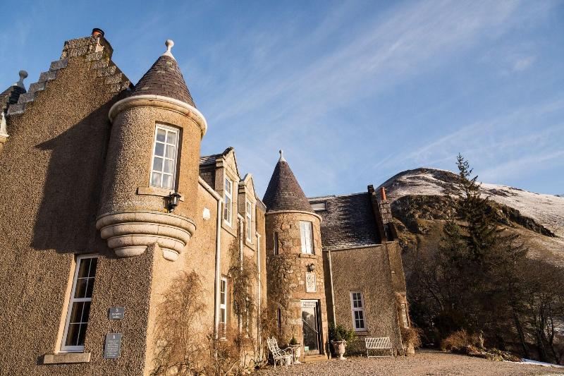 Dalmunzie Castle Hotel - Genel