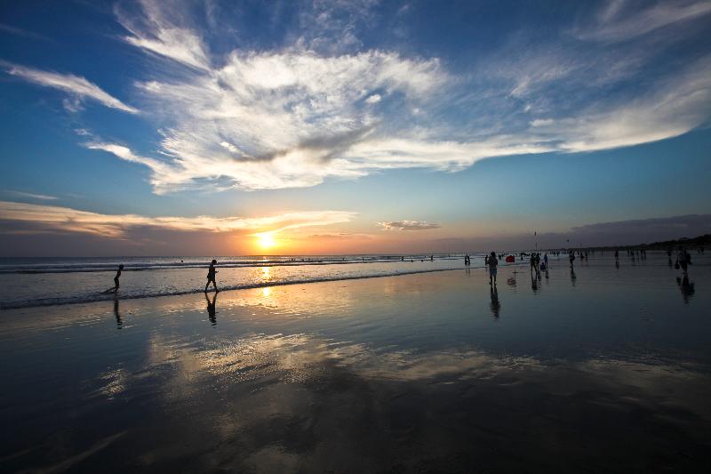 Kuta Seaview Boutique Resort & Spa - Plaj