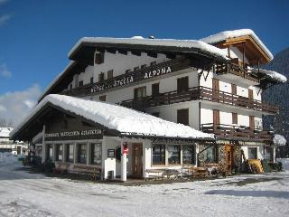 Hotel Stella Alpina otel fotoğrafı
