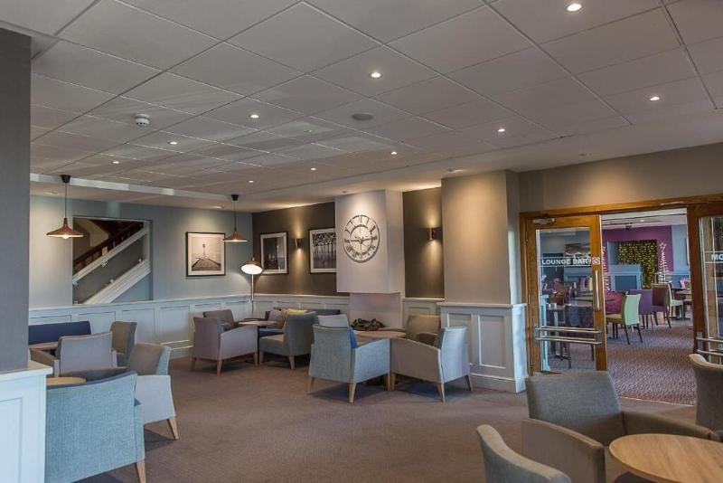 St. Ives Hotel - Lobi