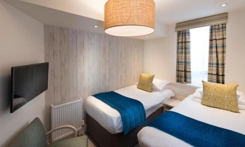 St. Ives Hotel - Oda