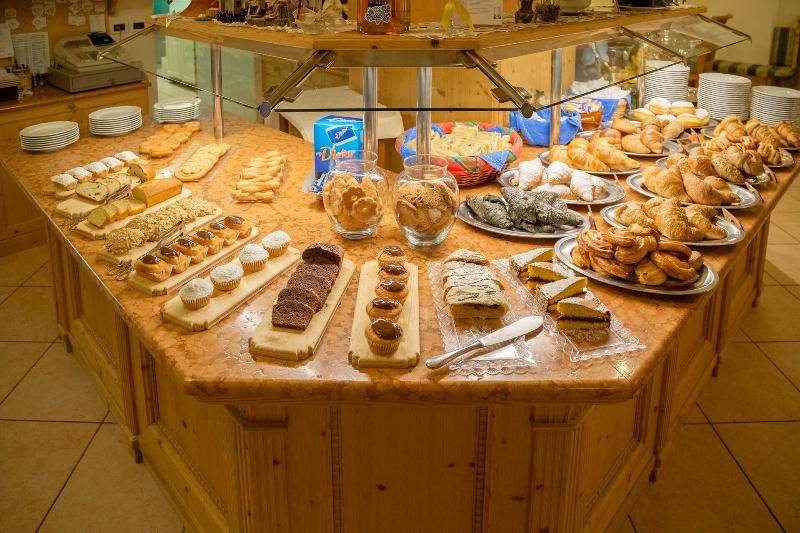 Pineta Pastry Hotel - Restoran