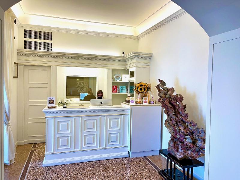 Albergo Ristorante Gardesana - Lobi