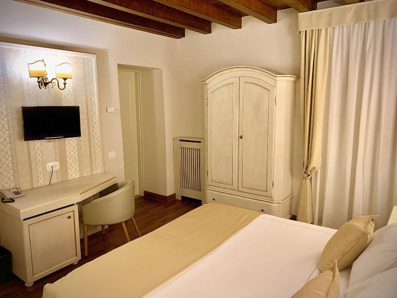 Albergo Ristorante Gardesana - Oda