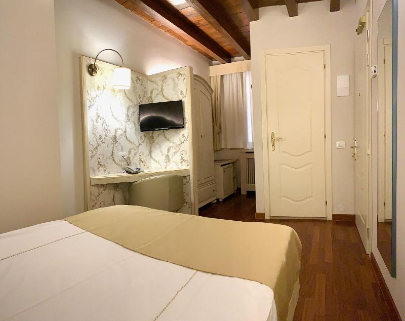 Albergo Ristorante Gardesana - Oda