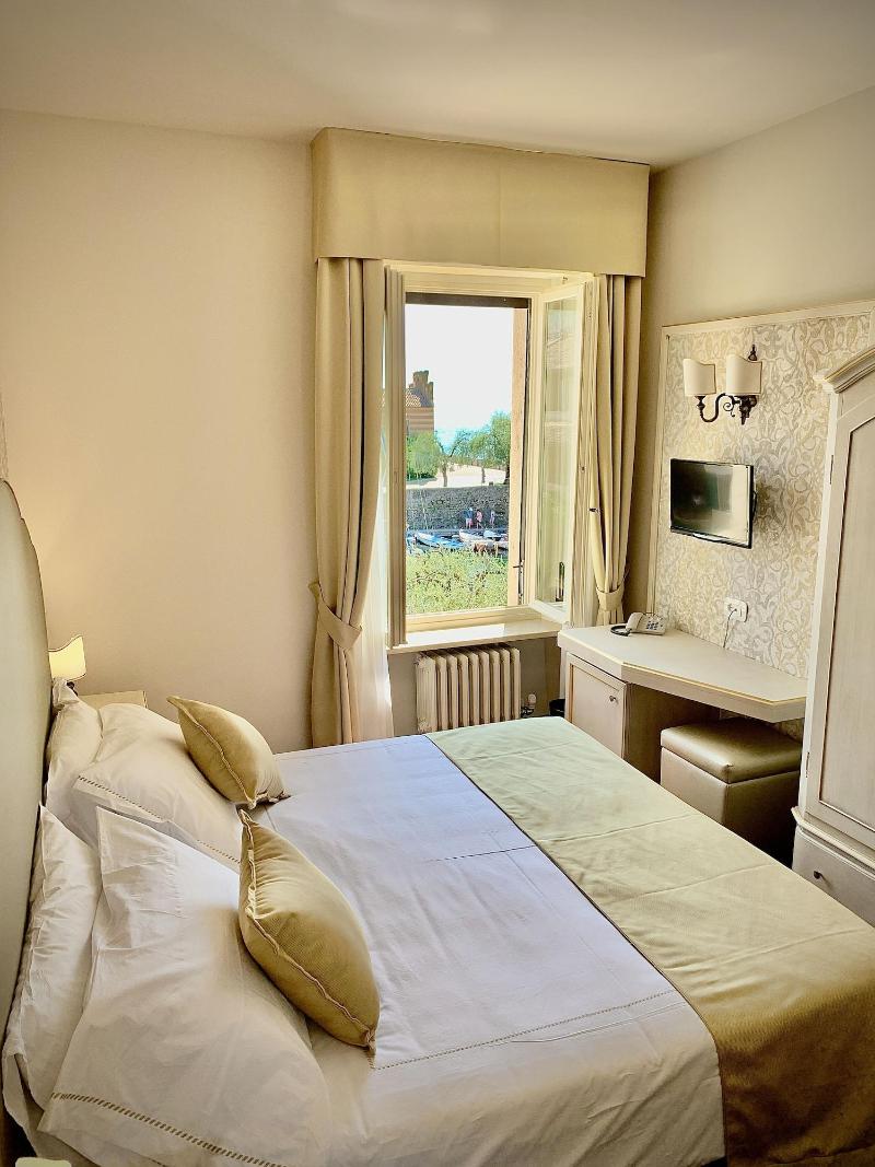 Albergo Ristorante Gardesana - Oda