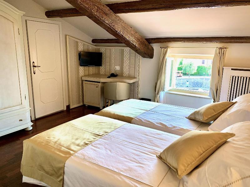 Albergo Ristorante Gardesana - Oda