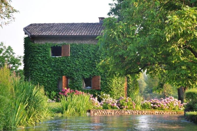 La Finestra Sul Fiume - Genel