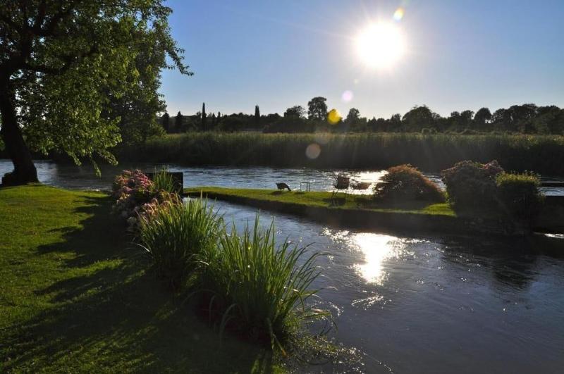 La Finestra Sul Fiume - Genel