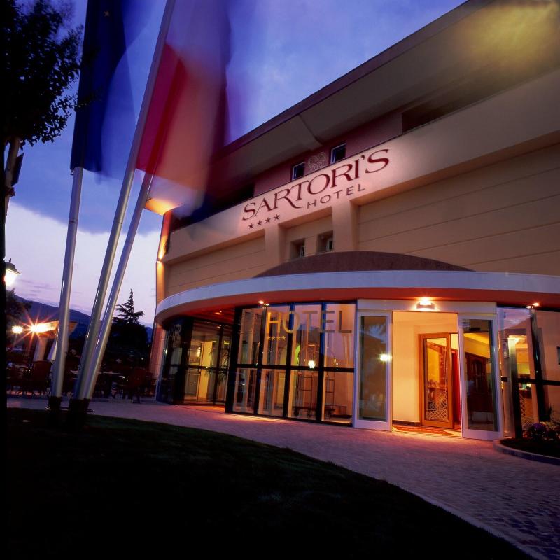 Sartori's Hotel - Genel