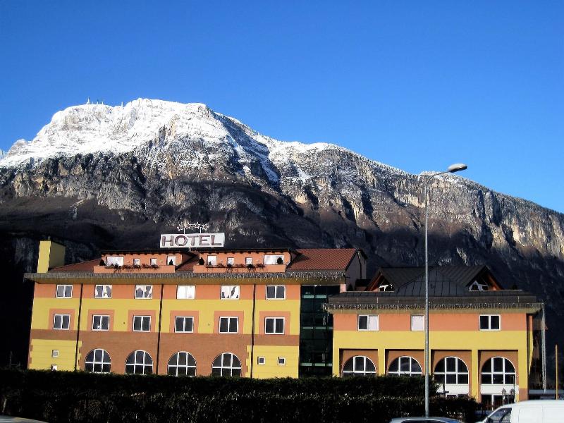 Sartori's Hotel - Genel