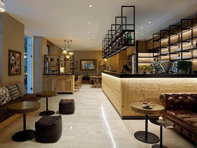 Hotel America - Bar