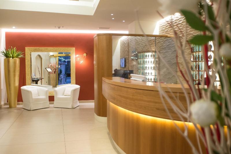 Hotel America - Lobi
