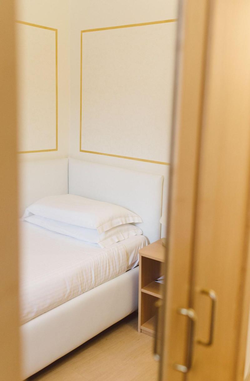 Hotel America - Oda