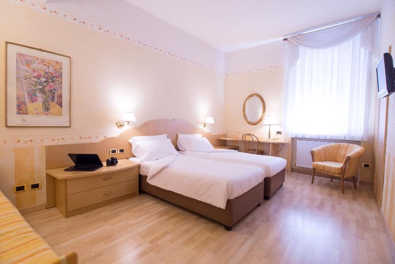 Hotel America - Oda