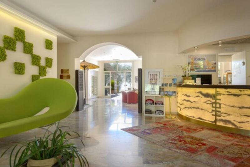 Hotel Baia Azzurra - Lobi