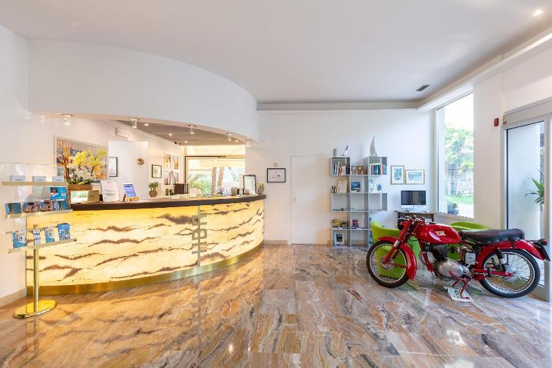 Hotel Baia Azzurra - Lobi