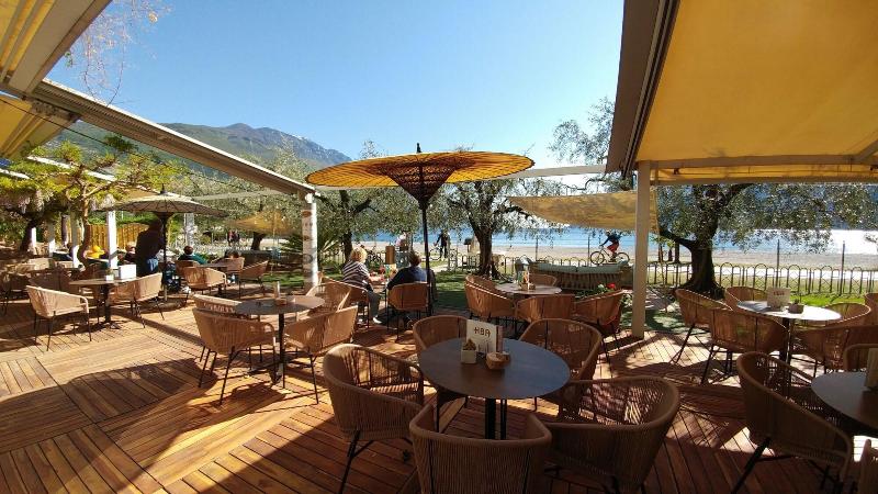 Hotel Baia Azzurra - Teras