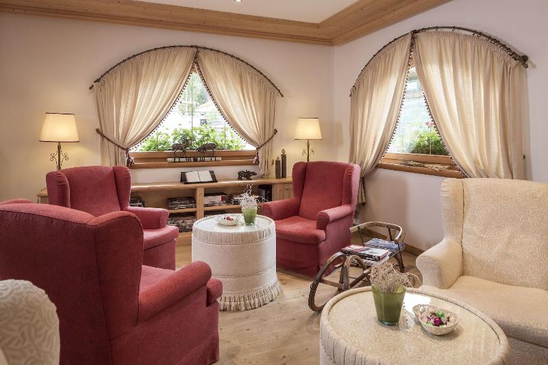Hotel Chalet Del Sogno - Lobi