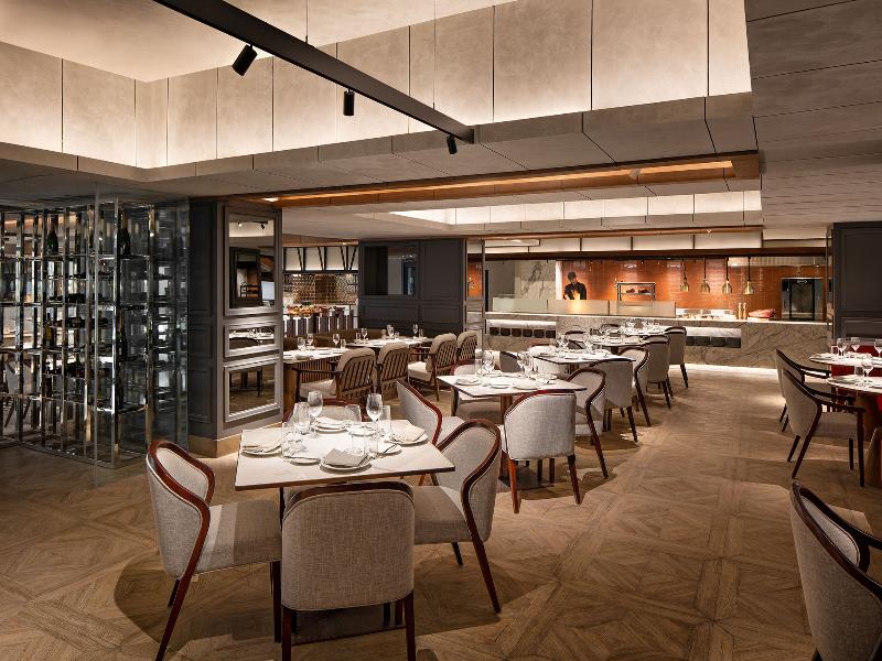 Mövenpick Hotel Jakarta City Centre - Restoran