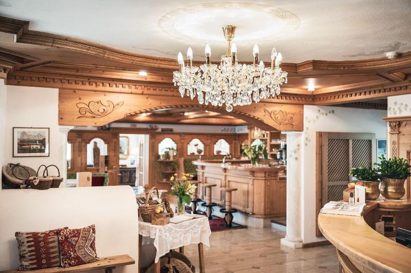 Hotel Chalet Corso - Lobi