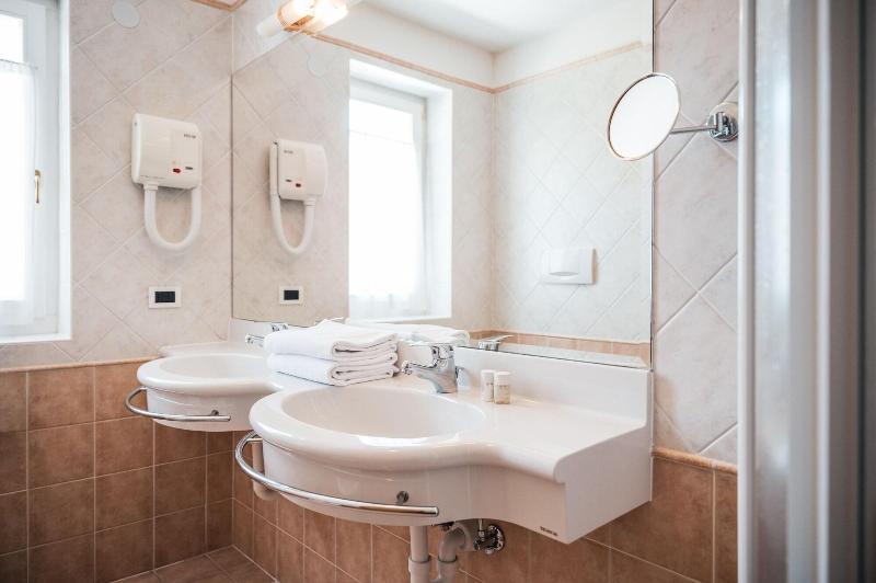 Hotel Chalet Corso - Oda