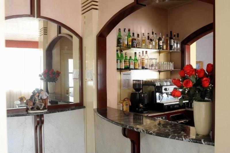 Hotel Master - Bar