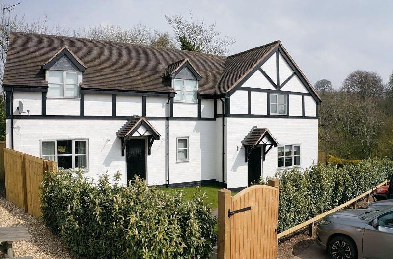The Hopton Crown - Oda