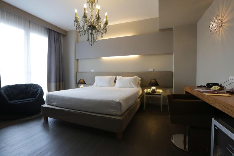 Admiral Park Hotel - Genel
