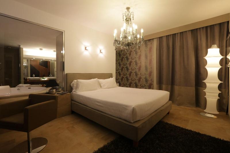 Admiral Park Hotel - Genel