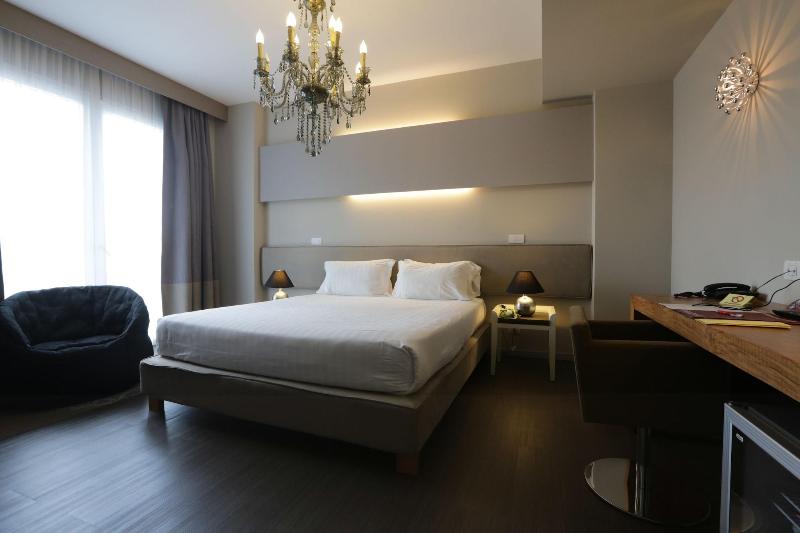 Admiral Park Hotel - Genel