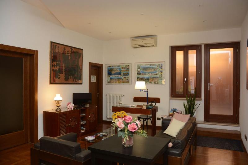 Albergo Italia - Lobi