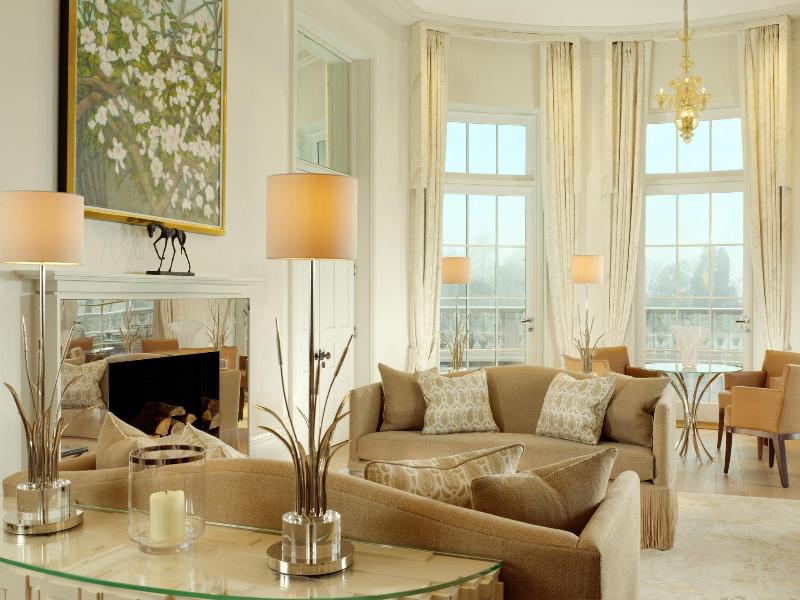 Coworth Park - Dorchester Collection - Lobi