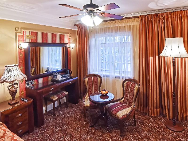 Riverside Inn - Aktivite
